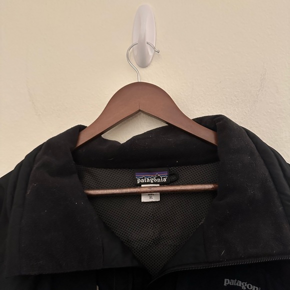 Patagonia Black Outdoors Zippered Pockets Jacket Size Men's XL - Picture 5 of 7